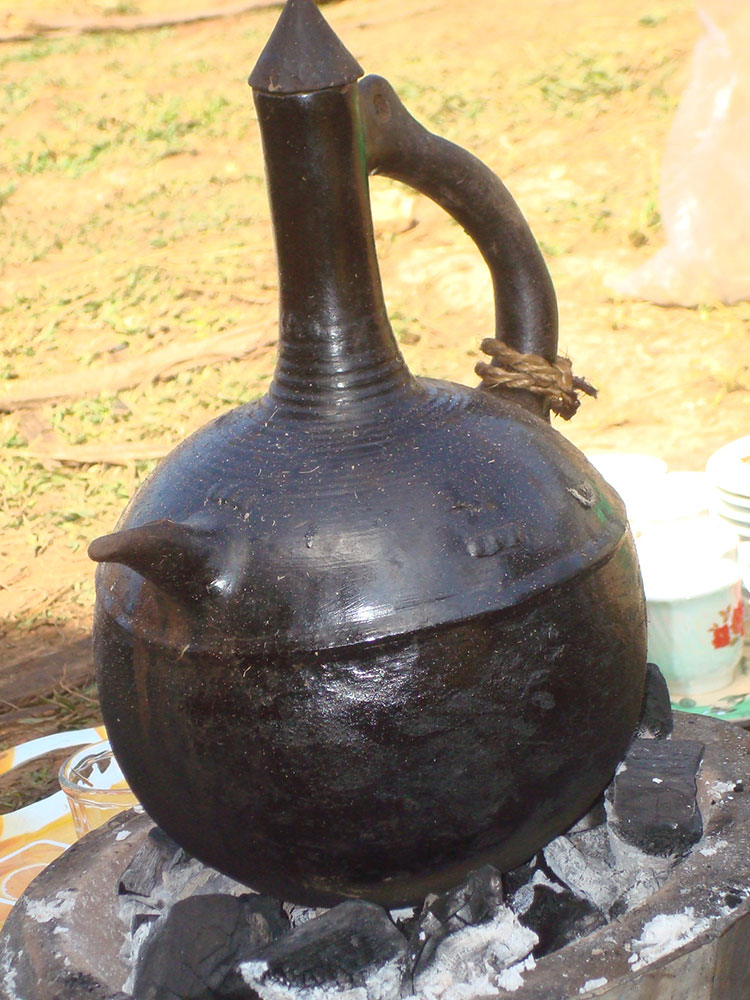 Traditional coffee pot - Jibana